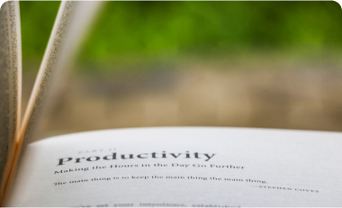 7 tips to maintain productivity in a hybrid working model
